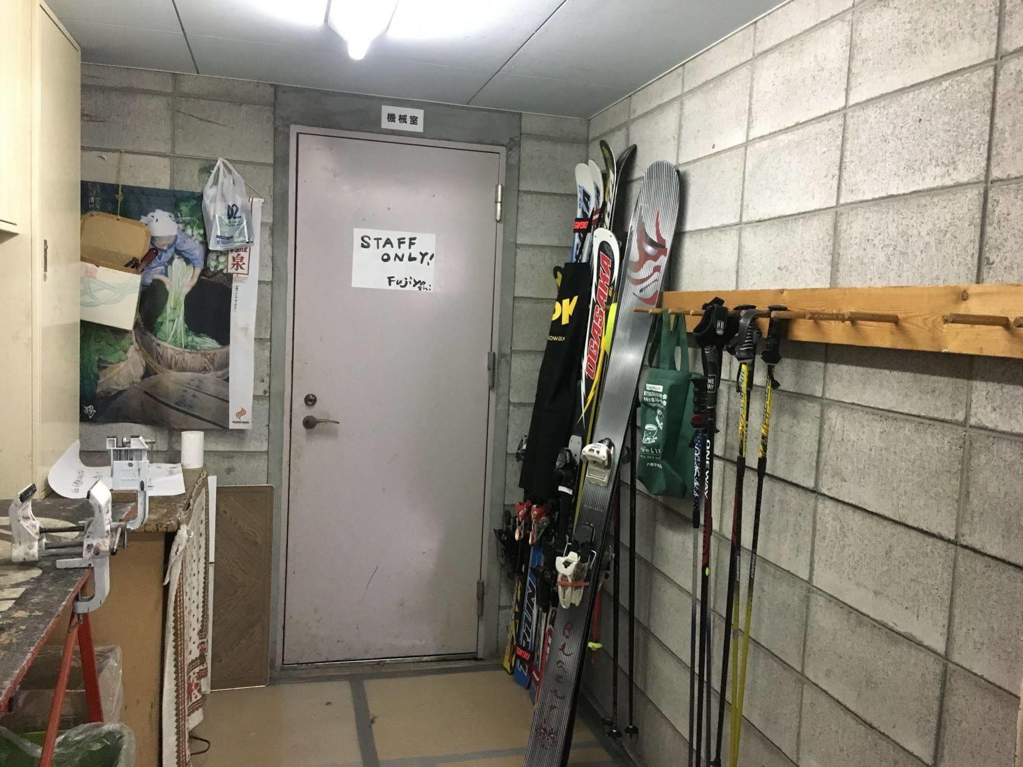 Fujiyoshi Hotel Nozawaonsen Bagian luar foto